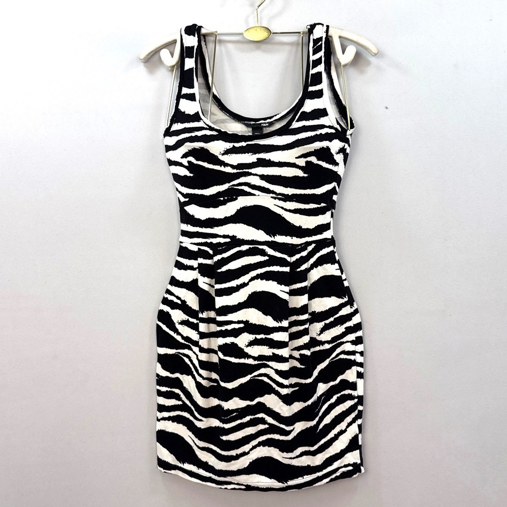 HM Womens Zebra Print Scoop Neck Mini Dress Black White Sleeveless Size 4